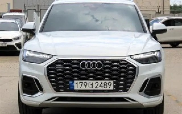 액티언스포츠 중고차 Q5 (FY) 45 TFSI 콰트로 프리미엄 스포트백 매물 사진 13 - 2023/03 18,978km